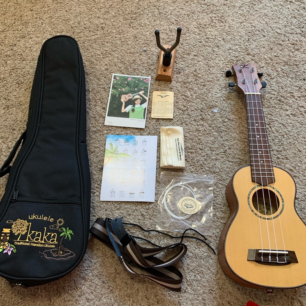 Ukuele and Starter Pack